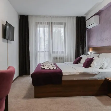Hotel Damis 3*