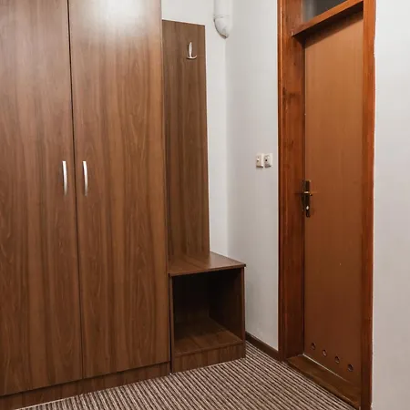 Damis Hotel Pale