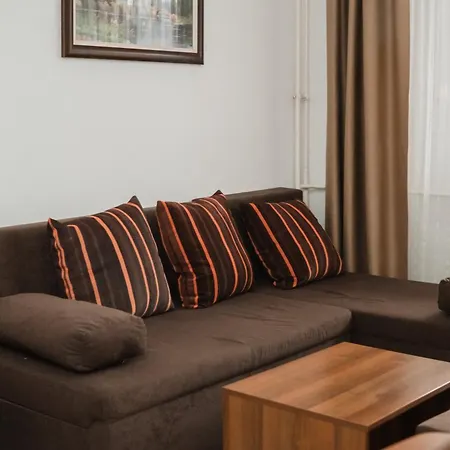 Damis Hotel