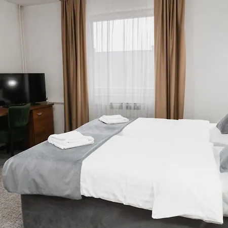 Damis Hotel