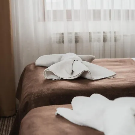Damis Hotel