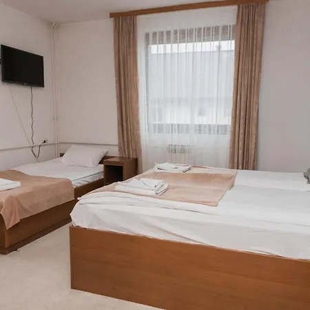 Hotel Damis Pale