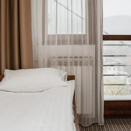 Damis Hotel Pale