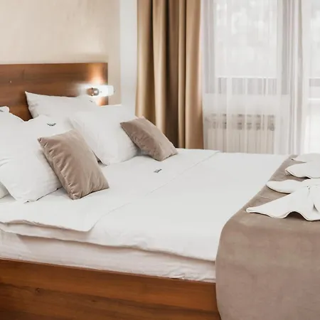 Hotel Damis Pale